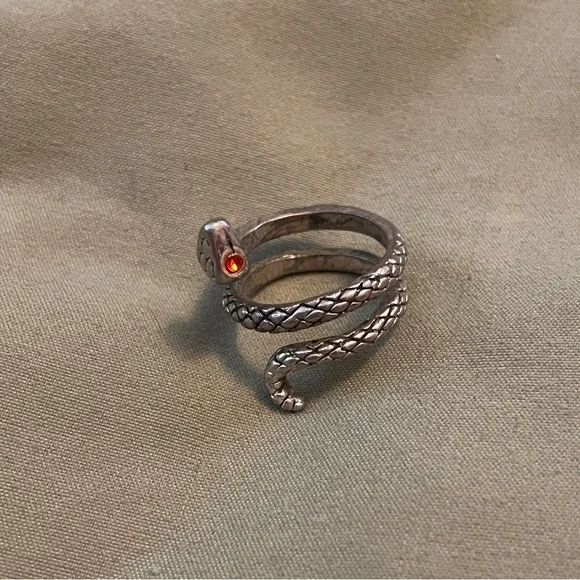 Silver Snake Ring - Picture 2 of 4